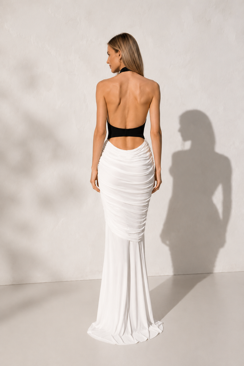 Robe noire blanche chic