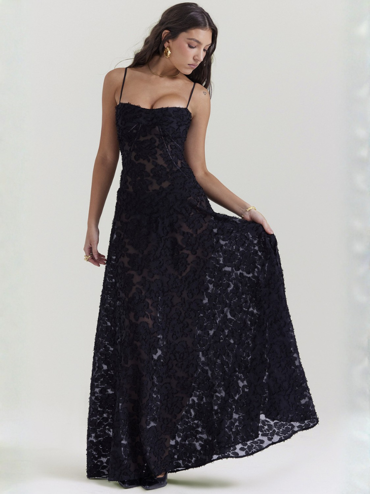 Longue robe noire dentelle