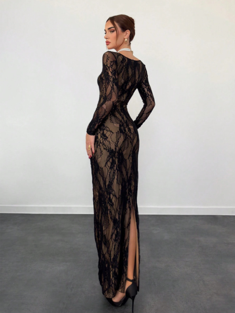 Longue robe noire manche longue