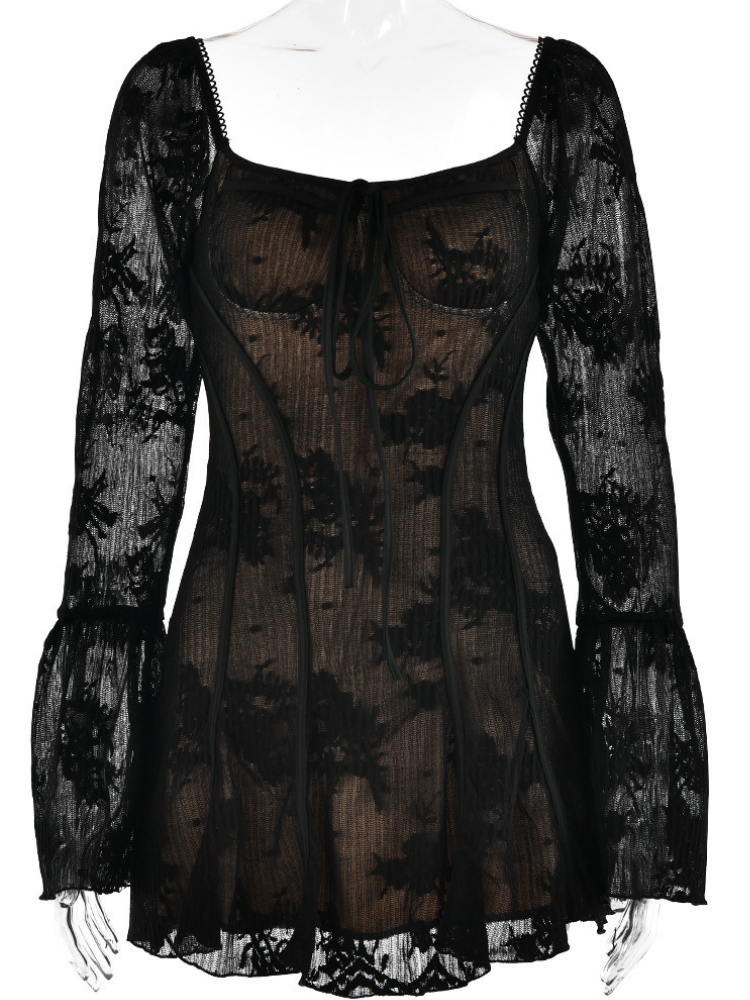 Robe en dentelle noire courte