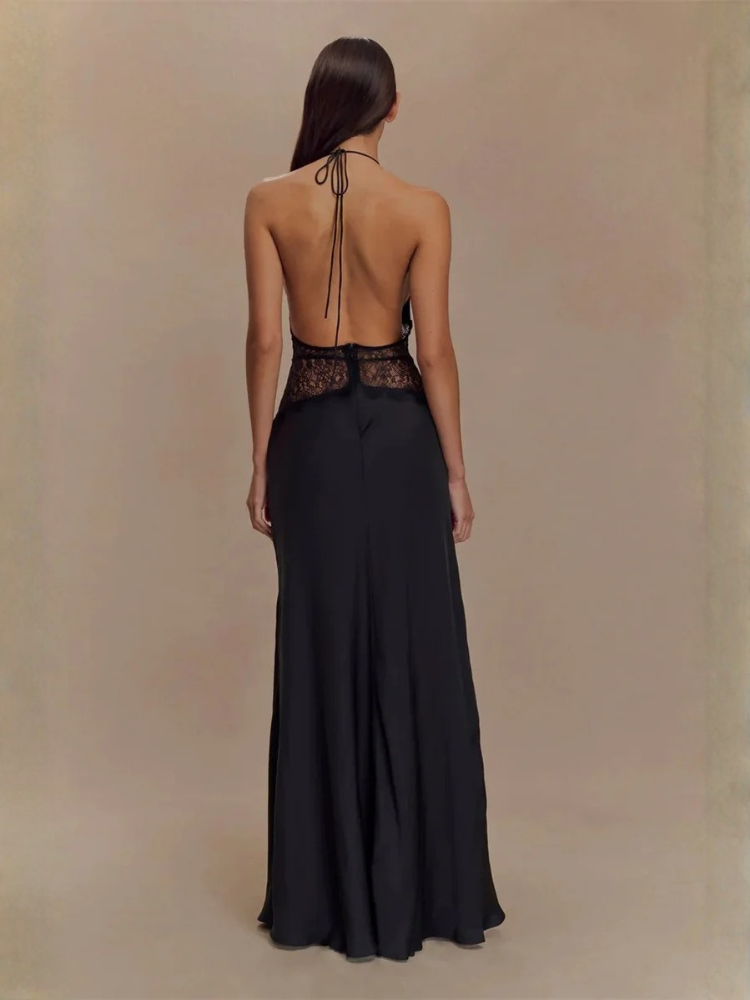 Robe noire dos nu