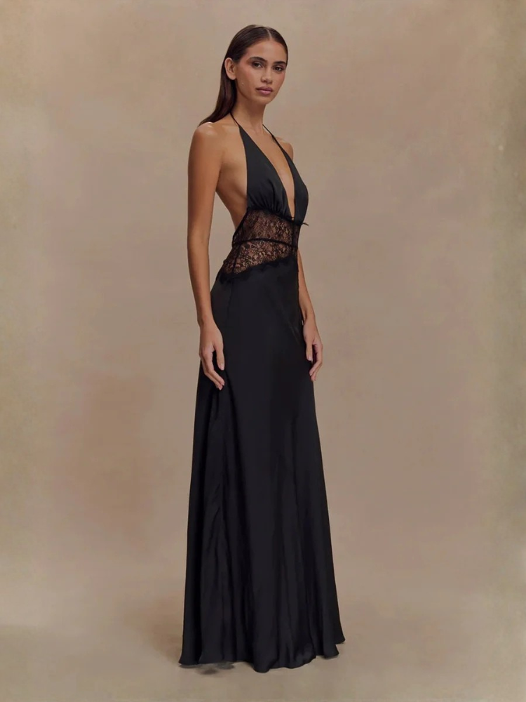 Robe noire dos nu